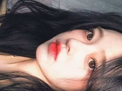 女生说自己不好看,怎么夸她好看?插图 女生说自己不好看,怎么夸她好看?插图